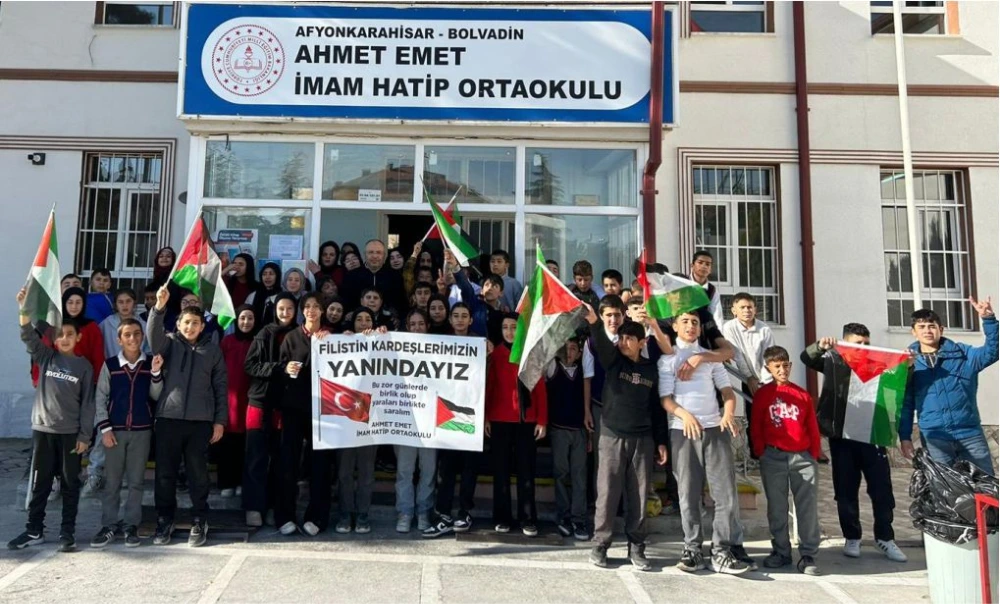 Filistinli Kardeşlerimizin Yanındayız