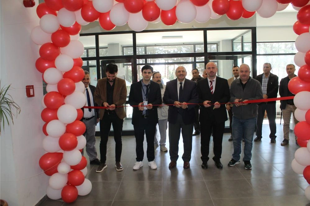 TOBB Anadolu İmam Hatip Lisesi   Tübitak 4006 Bilim Fuarı Yapıldı