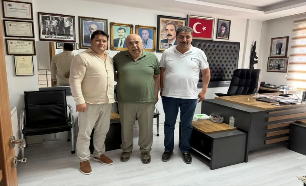 BAŞKAN AYNACI HAYIRSEVER İŞ İNSANI CEYLAN EMET
