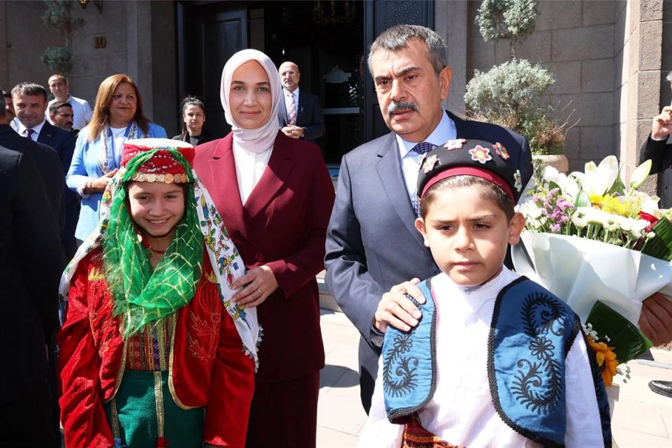 Milli Eğitim Bakanı Prof. Dr. Yusuf Tekin  Vali Yiğitbaşı’nı Ziyaret Etti