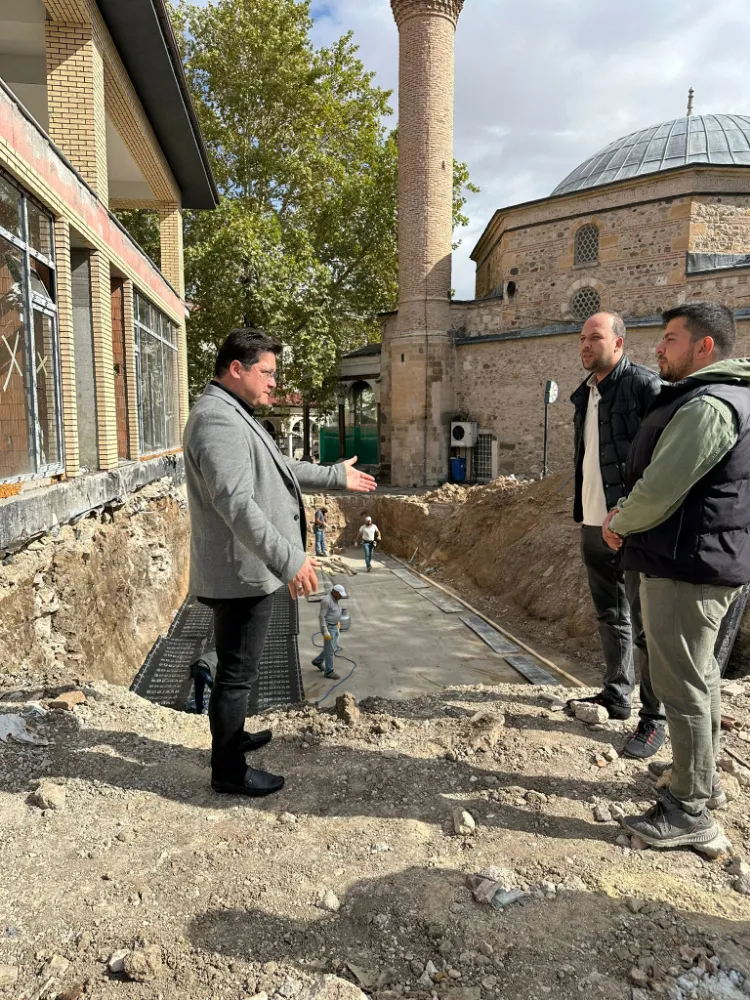 Çarşı Merkezi Çalışmaları Tüm Hızıyla Sürüyor
